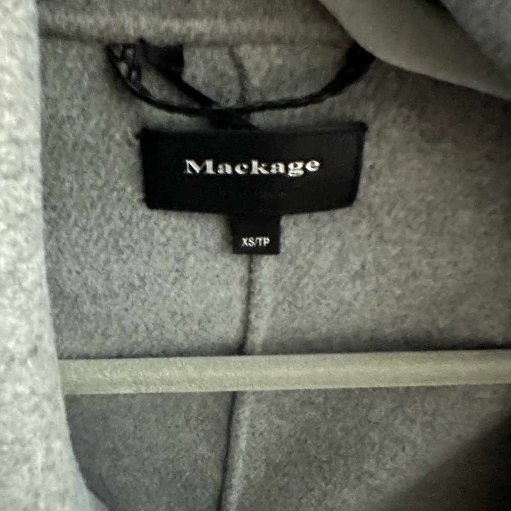 Women’s Mackage wool coat - Picture 2 of 4